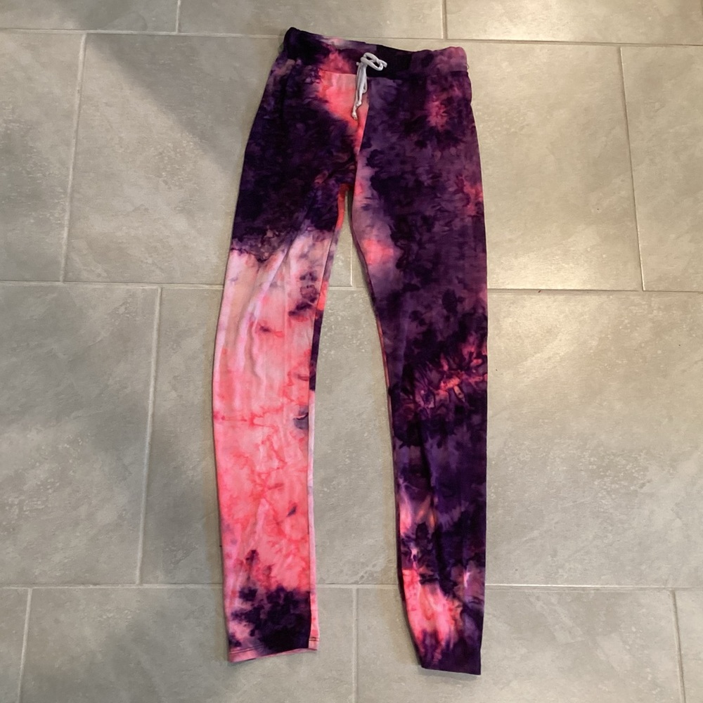 SJL Apparel Leggings